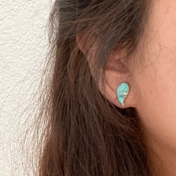 Vintage STR.SII Sterling Silver Turquoise Inlay Comma Teardrop Post Earrings - Picture 4 of 12